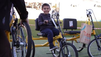 Photo of Deporte e inclusión en Córdoba: emotiva entrega de bicicletas adaptadas en el Kempes