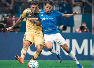Photo of Boca no aguantó con diez, cayó en Brasil y terminó en clima caliente
