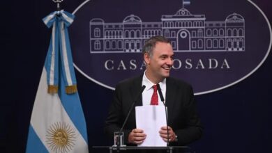 Photo of Reabren la sala de periodistas de Casa Rosada y Manuel Adorni retoma las conferencias