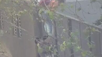 Photo of Detuvieron a tres personas por ingresar a la ex sede de Tribunales III