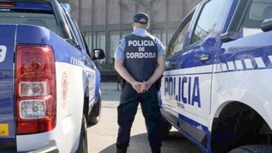 Photo of Córdoba: apartan a tres policías denunciados por obligar a una mujer a mostrar fotos íntimas