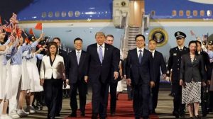 Photo of Donald Trump llegó a China para reunirse con Xi Jinping en medio de tensiones comerciales y geopolíticas