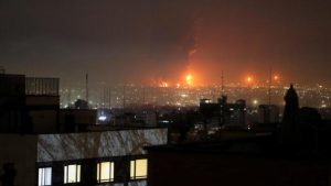 Photo of Siguen los ataques cruzados entre Irán y EE.UU. pese al alto el fuego en Medio Oriente