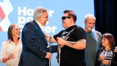 Photo of Córdoba: entregan dispositivos tecnológicos para personas con discapacidad visual