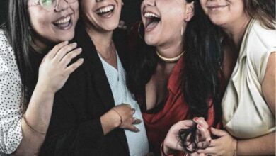 Photo of «Racimo de uvas»: obra cordobesa que explora amistad, deseo de ser madre y silencios femeninos